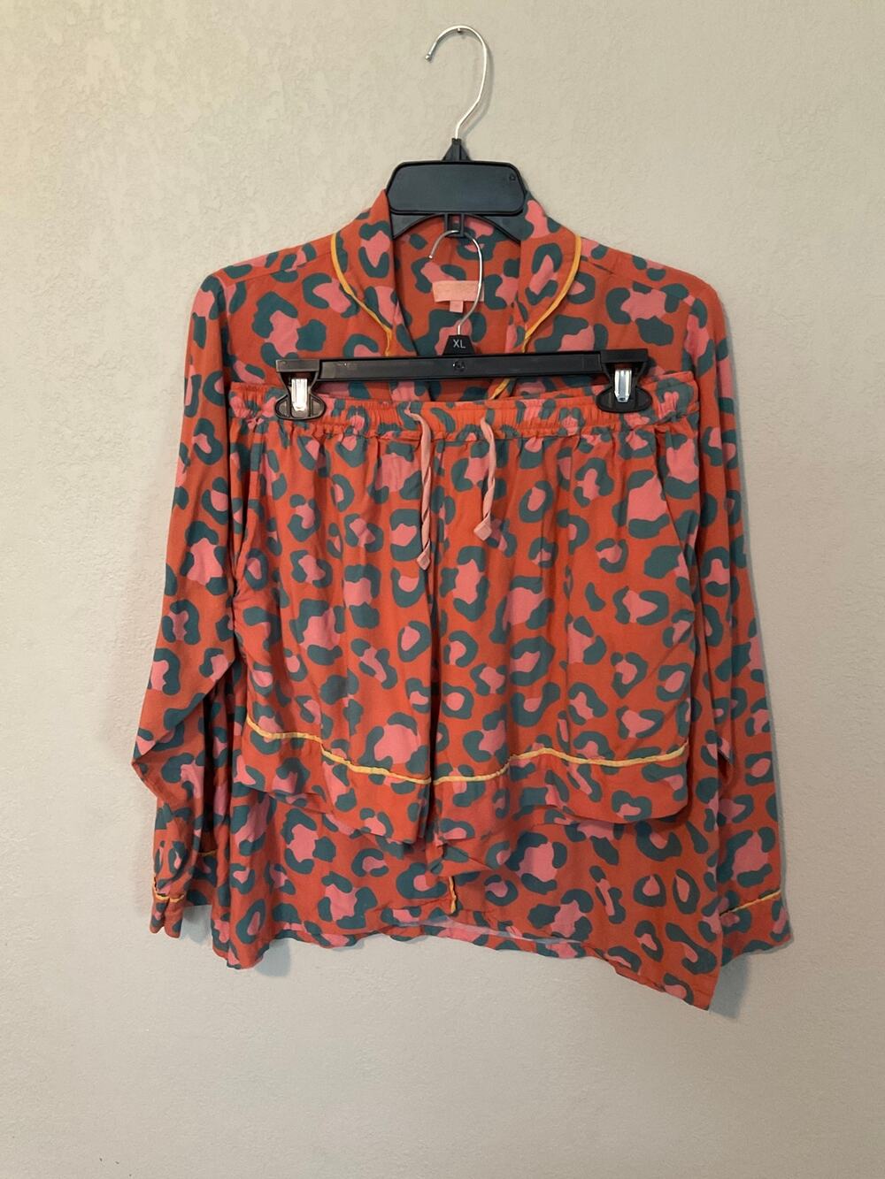 Powder Coral Leopard Supersoft Summer Pyjamas Set, M